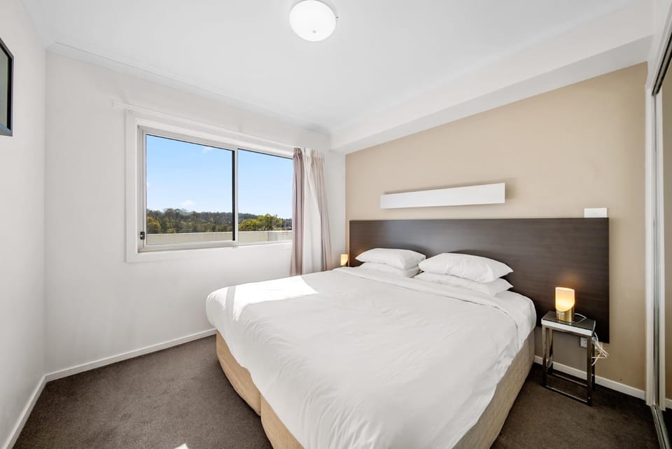 Bright 1-Bed Apartment with Balcony Apartment in Canberra