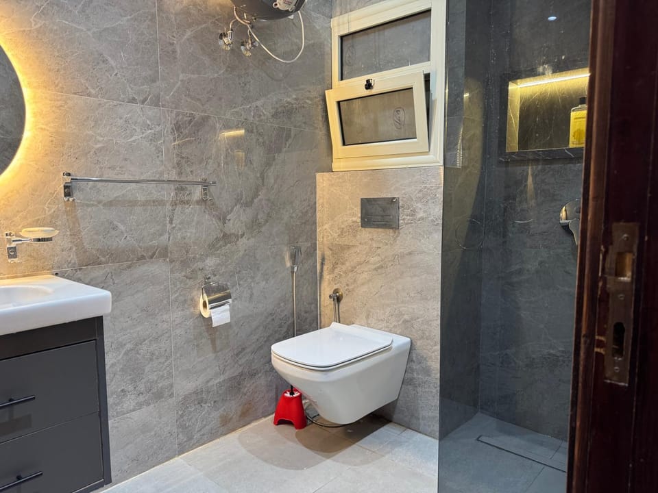 Shower, Toilet, Bathroom, bidet