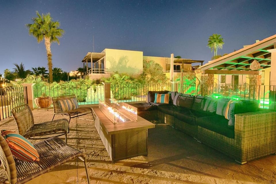 Casa Vista De Cortez House in Baja California Sur