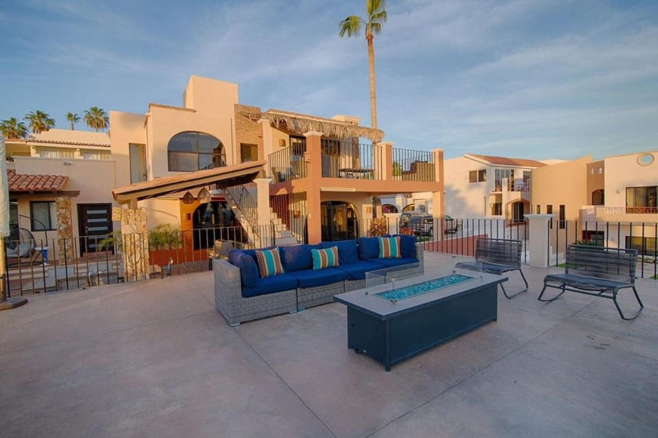 Casa Vista De Cortez House in Baja California Sur