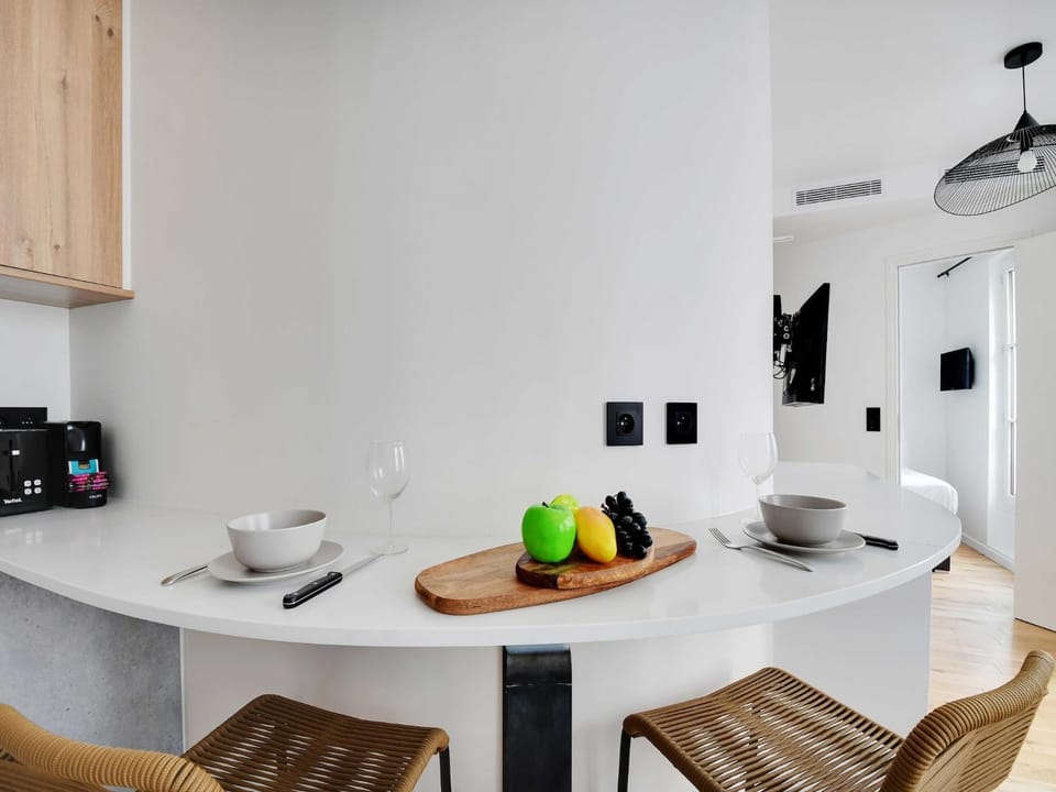 Coffee/tea facilities, Dining area