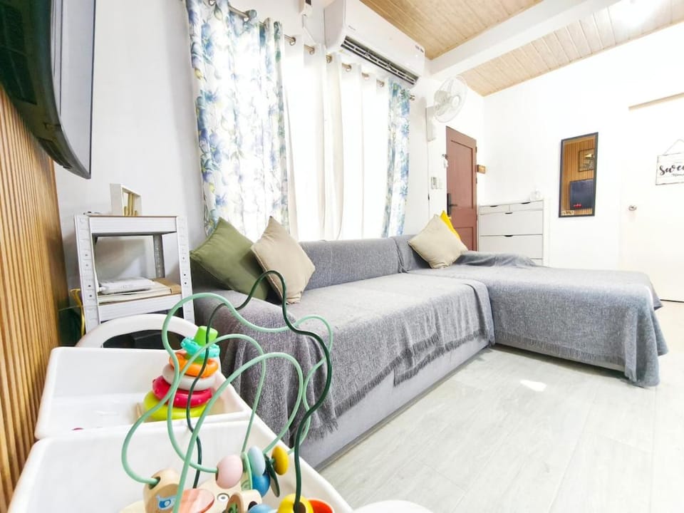 TV and multimedia, Living room, Photo of the whole room, Seating area