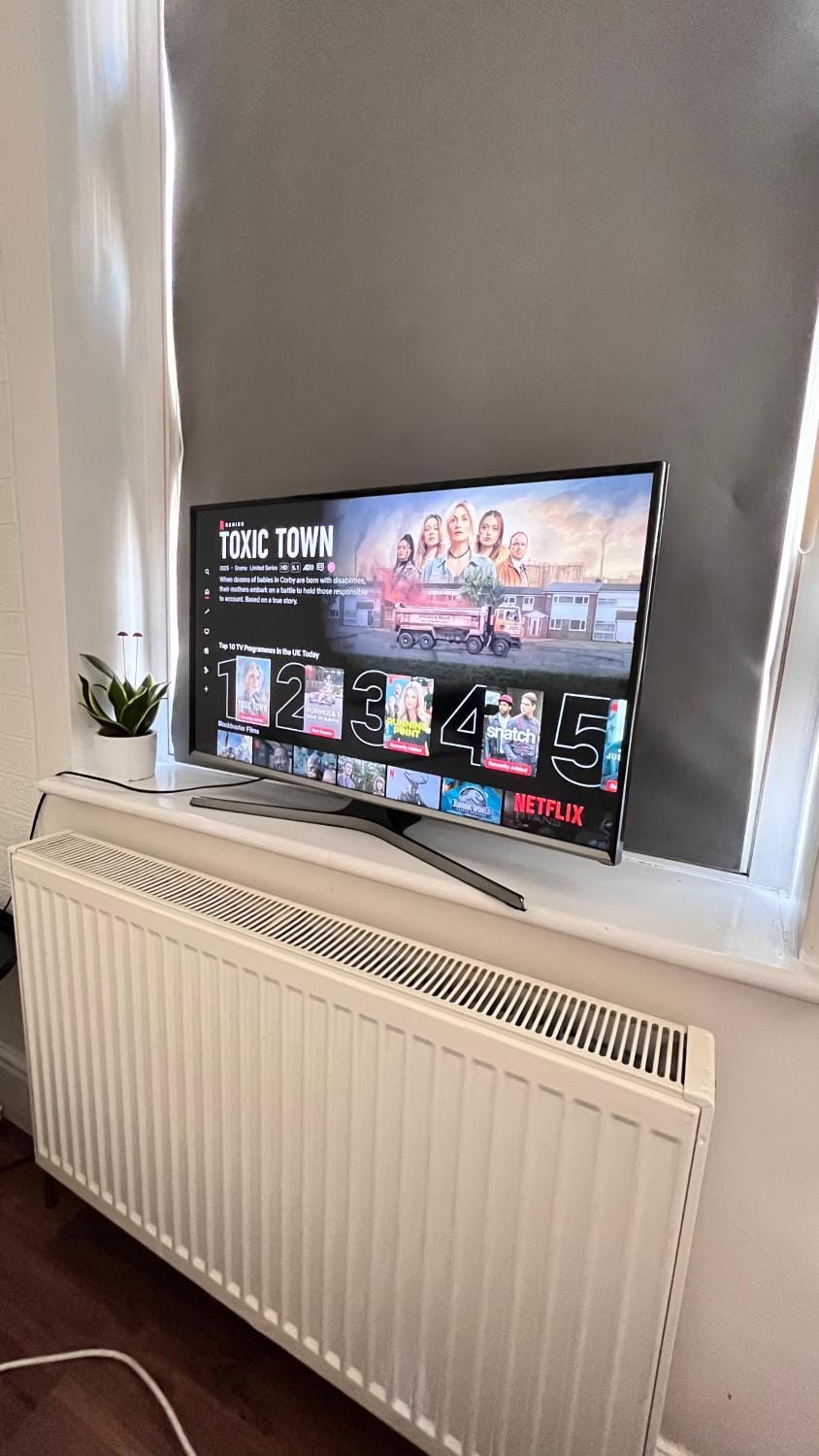W12 ensuite Apartment in London