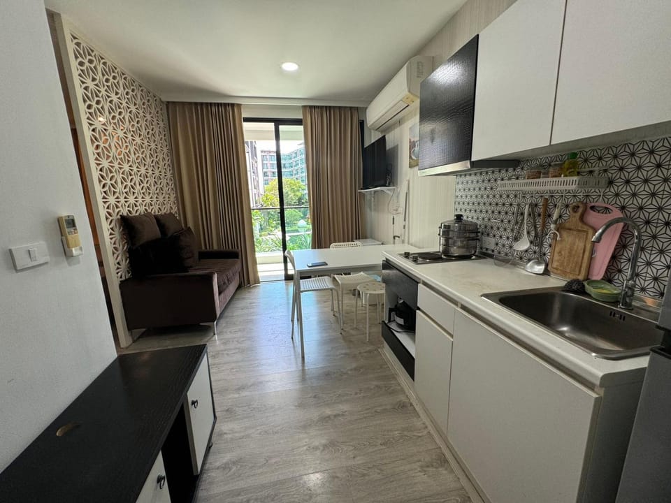 Royal Lee Condo Apartment in Mai Khao