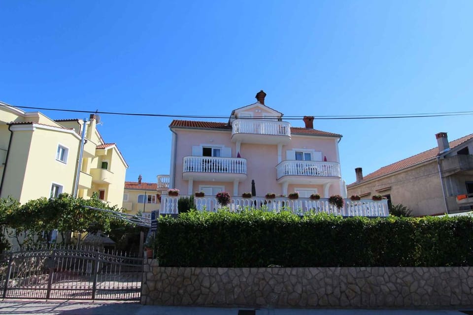 Property building, Nearby landmark, Summer