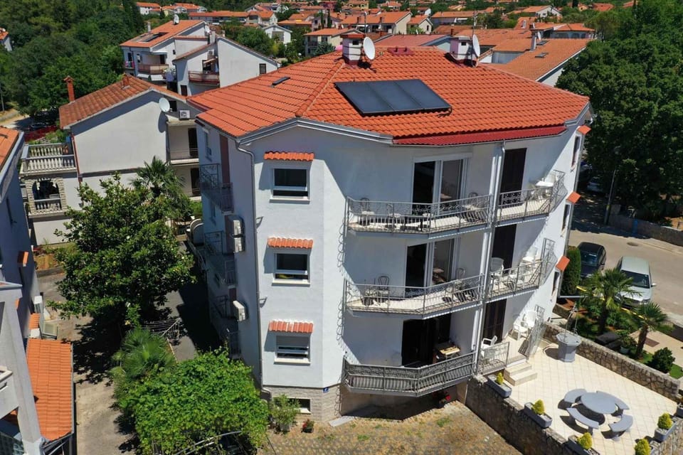 Property building, Nearby landmark, Bird's eye view, Summer