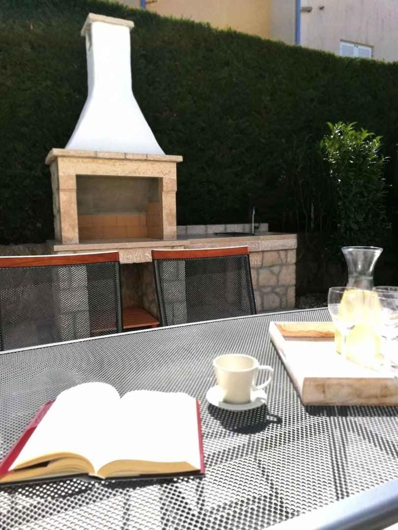 Summer, BBQ facilities, Garden