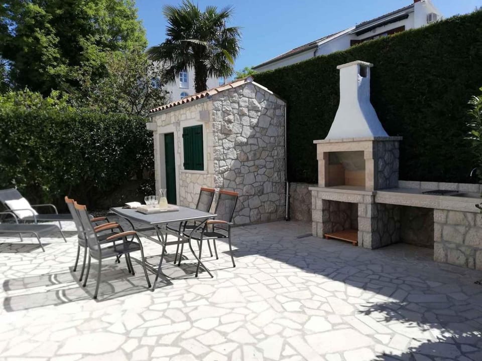 Summer, BBQ facilities, Garden