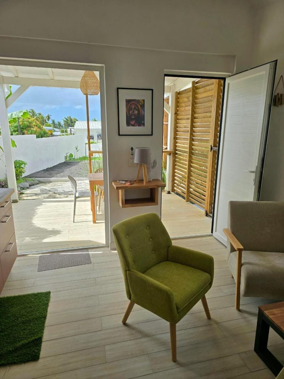 View (from property/room), Balcony/Terrace, Living room, Seating area