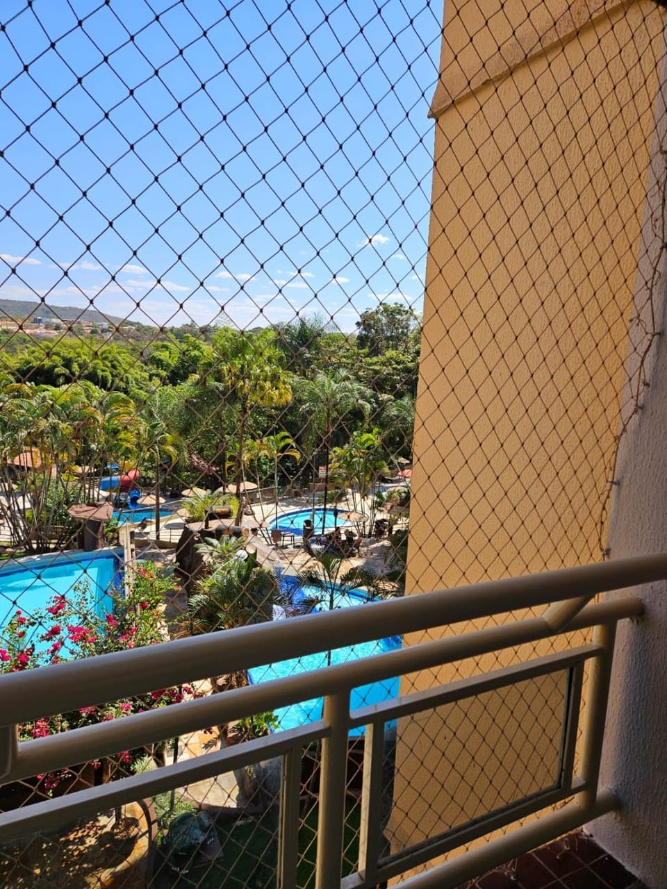 Apartamento amplo com vista privilegiada para as piscinas thermais do Ecológic Park! Apartment in State of Goiás