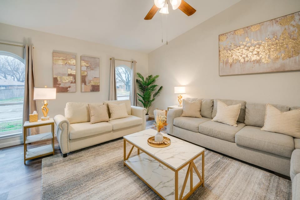 Sports Fan Grand Prairie Base for Families! House in Grand Prairie