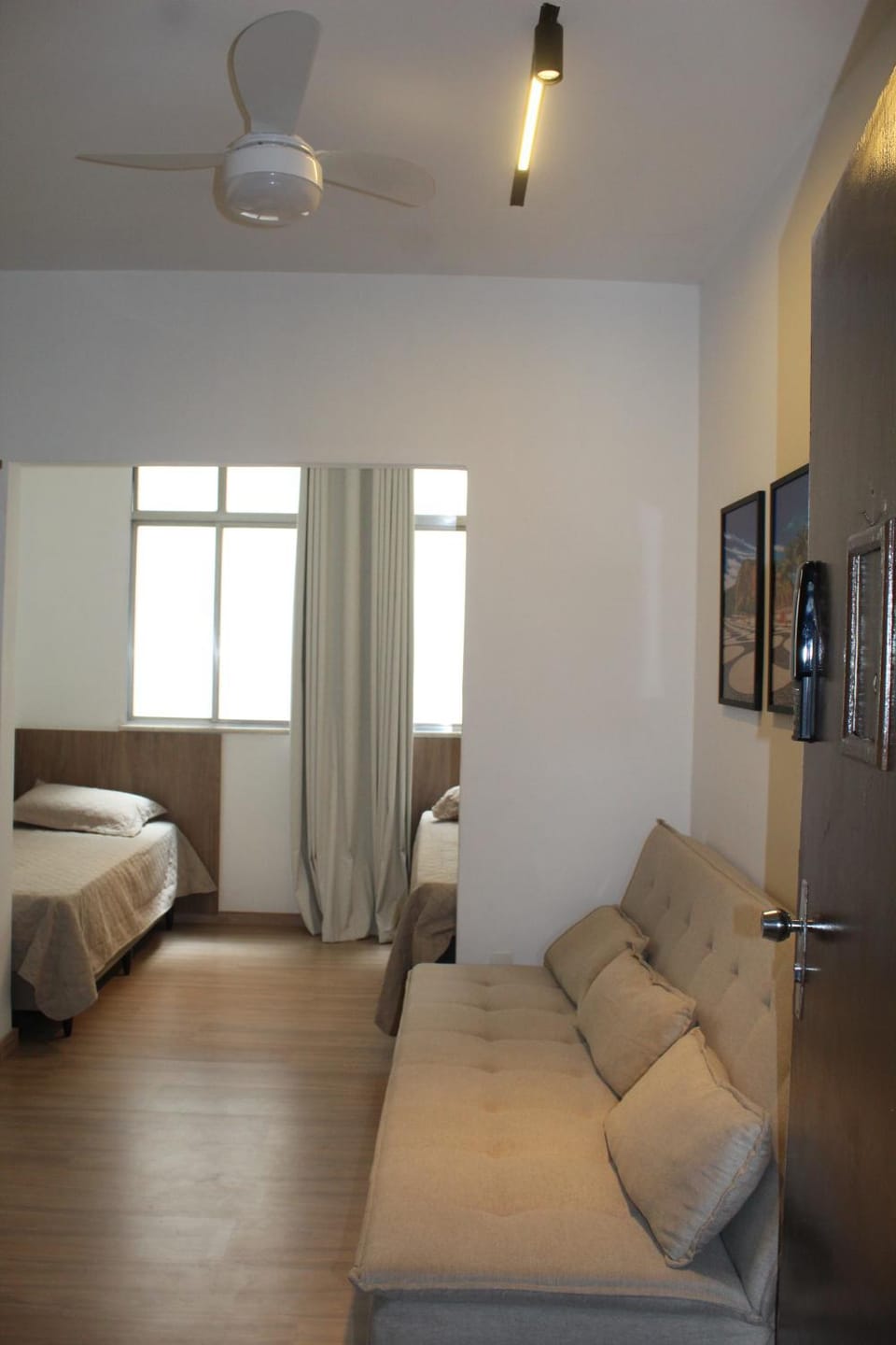 Bed, Living room