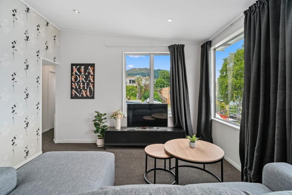 Central 2 Bedroom Apartment Lake Views Apartment in Queenstown