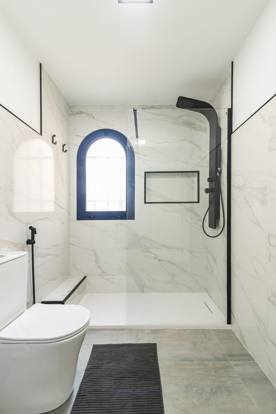 Shower, Toilet, Bathroom