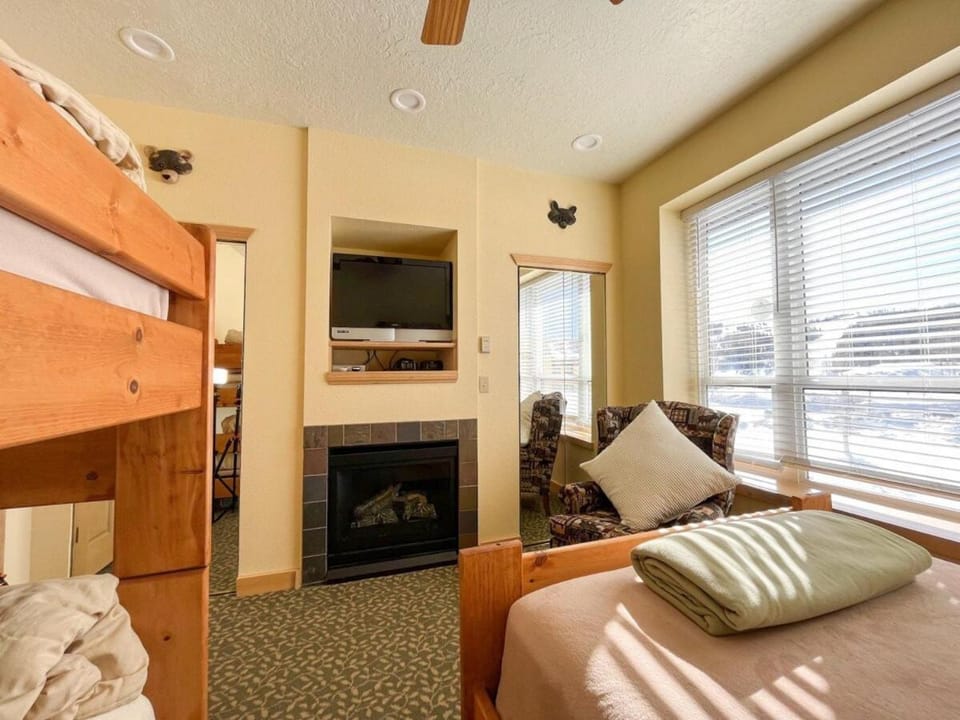 1BR 1BA for 5 Close to Outdoor Activities Apartment in Brian Head