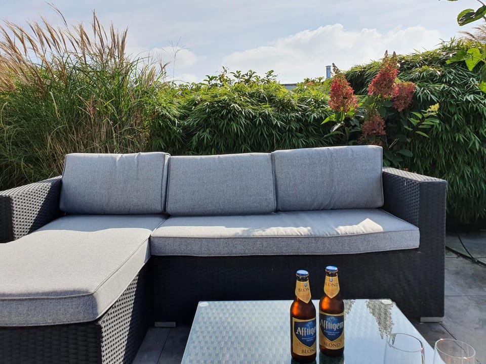 Breskens Chalet Lampenfieber Breskens mit Zaun Hausnr A027 House in Zeeland, Netherlands