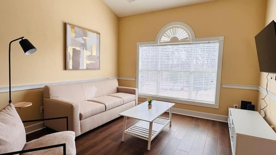 Adorable 1BR condo with pool view at Magnolia Apartment in Carolina Forest