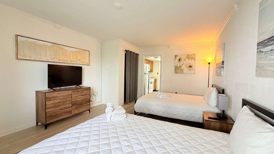 Carolina Winds #5 beautiful Ocean view condo pool Apartment in Myrtle Beach