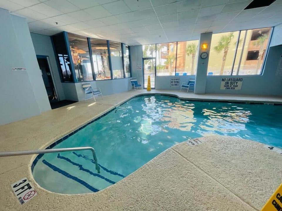 Lovely 1br with Side View of Ocean Apartment in Myrtle Beach