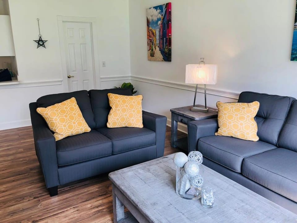 Neat 1st floor cozy condo at Magnolia place House in Carolina Forest