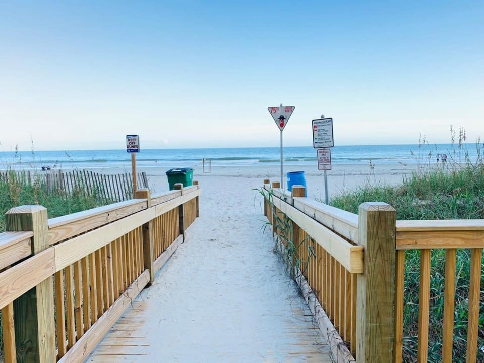 OD Tower II #3 Amazing ocean view condo pool Apartment in Myrtle Beach