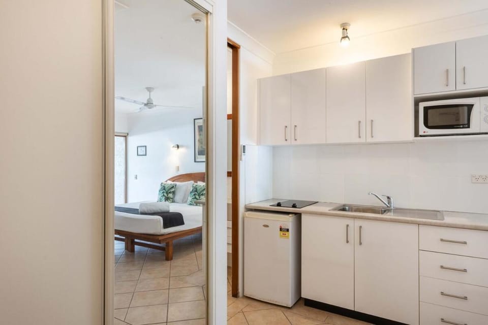 Hibiscus POOL VIEW Villa 49a Apartment in Port Douglas