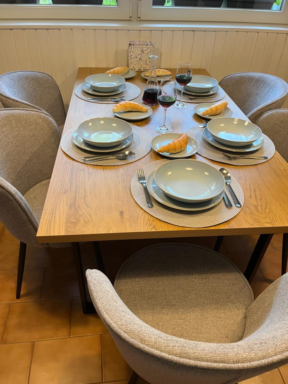 Dining area, kitchen