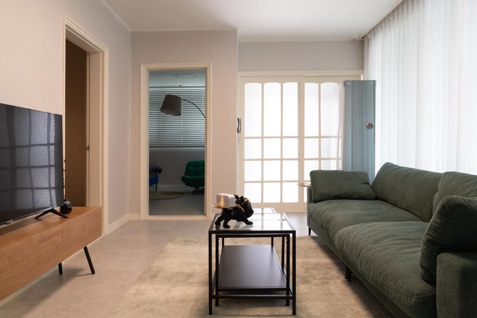 Manoa Garden Bed and Breakfast in Seoul