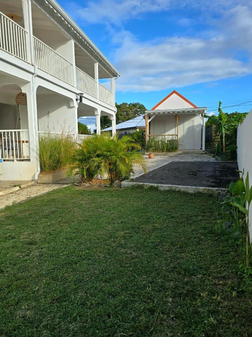 Property building, Garden, Garden view