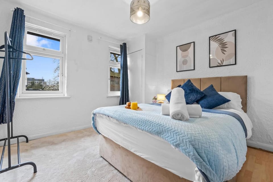 Cosy 2 bed flat, Wembley Stadium Apartment in Wembley