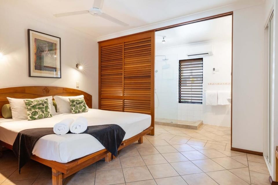 Hibiscus POOL VIEW Villa 49b Apartment in Port Douglas