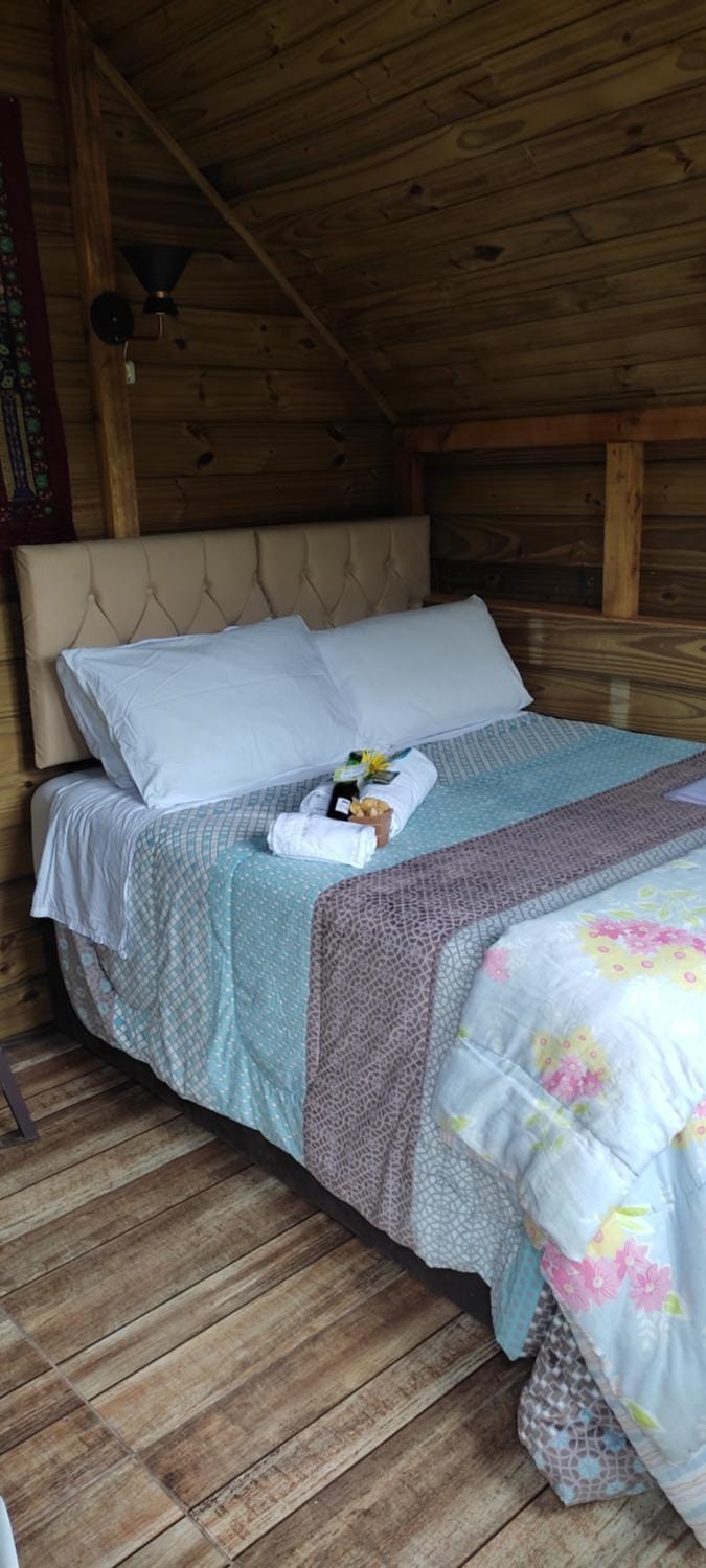 Cabana luar de pedra Bed and Breakfast in State of Rio Grande do Sul