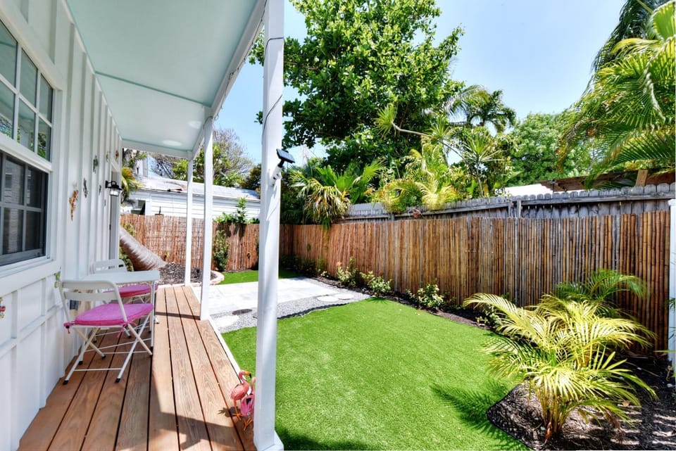 11 Cottage close to Duval st House in Key West