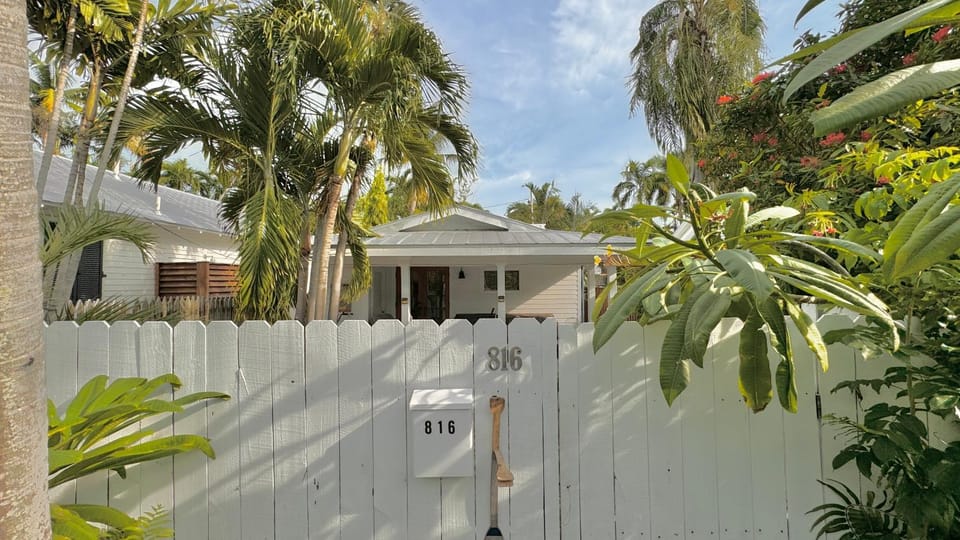 Carsten Lane Cottage House in Key West