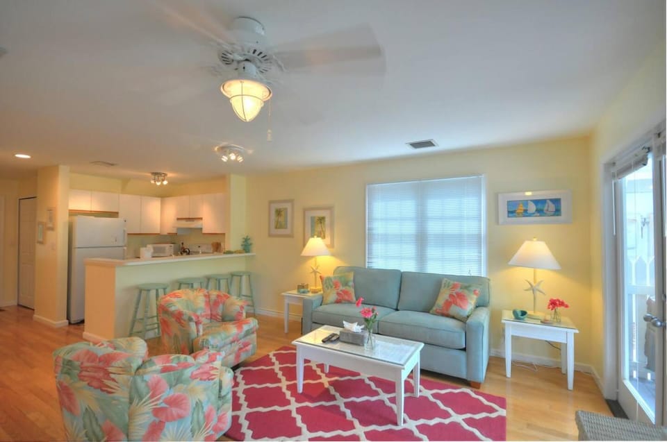 Renovated Corner Unit House in Key West