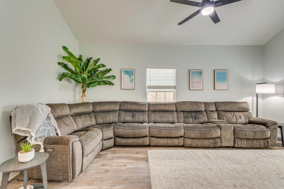 1 Mi to Dtwn: Pet-Friendly Pensacola Getaway! House in Pensacola