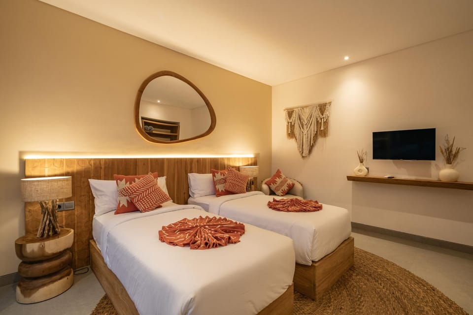 Bed, TV and multimedia, Bedroom, air conditioner