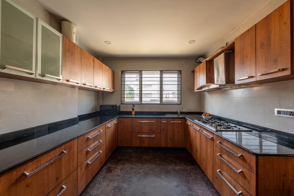 Kitchen or kitchenette, stove, kitchen