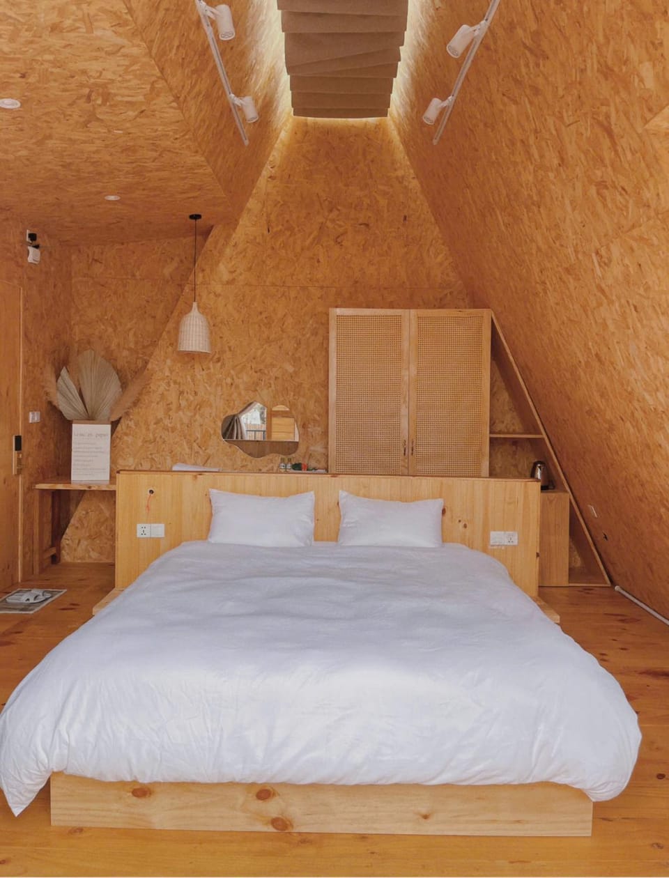 Bed, Photo of the whole room, Bedroom, wardrobe