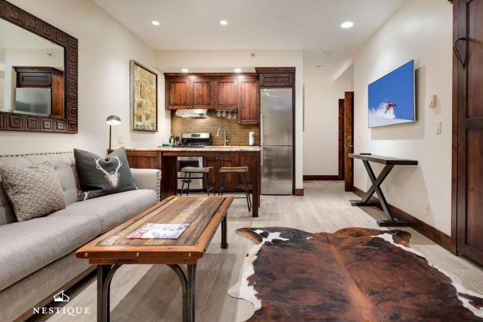 LMV A-107 House in Park City