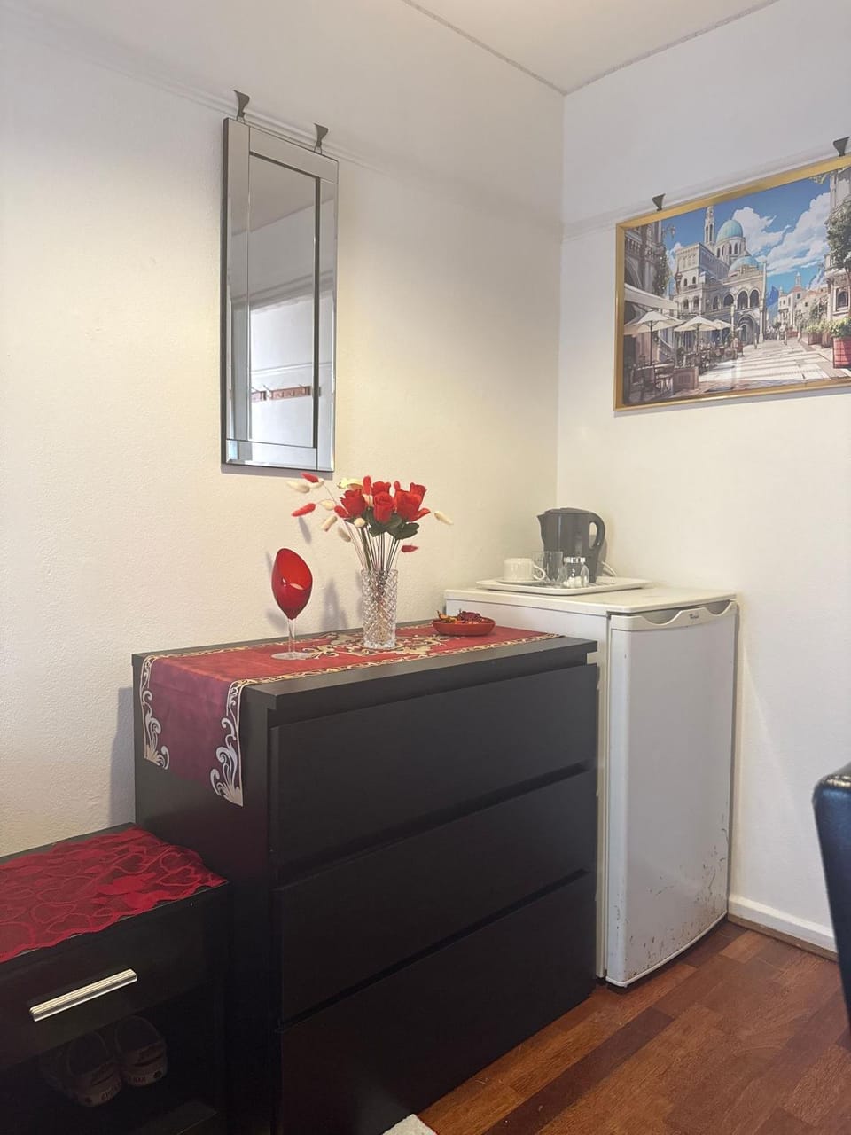 4 Bedroom house rented by the Room Bed and Breakfast in London