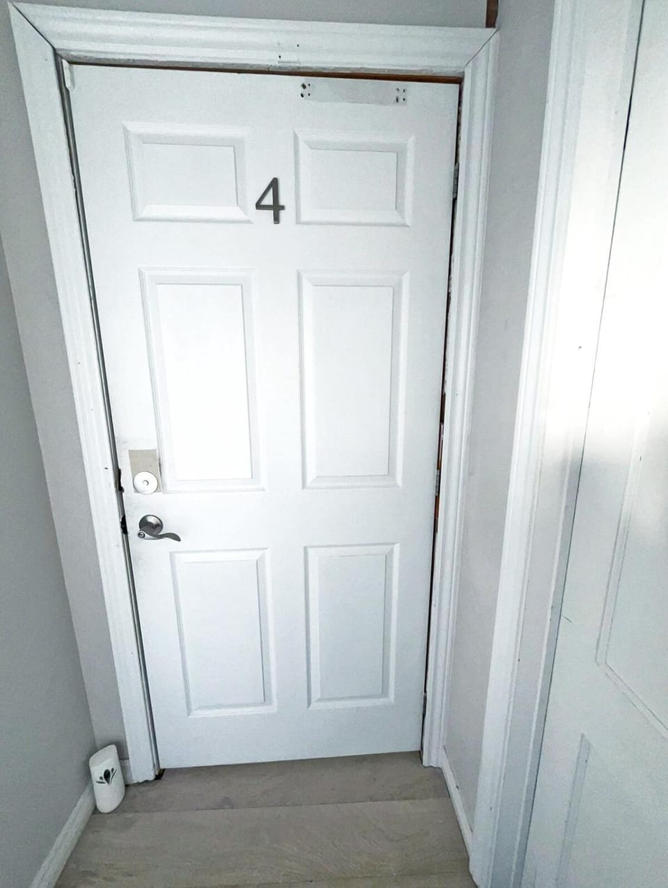 Hamilton Chic Retreat - Cozy Winter Getaway Apartment in Hamilton