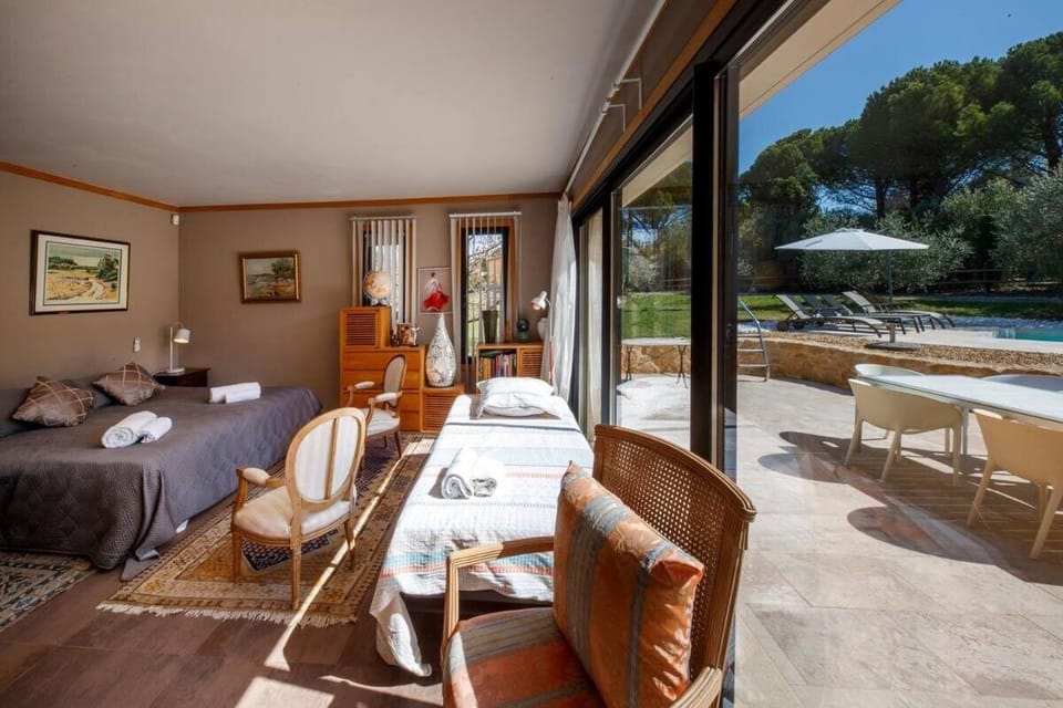 Balcony/Terrace, Photo of the whole room, Bedroom