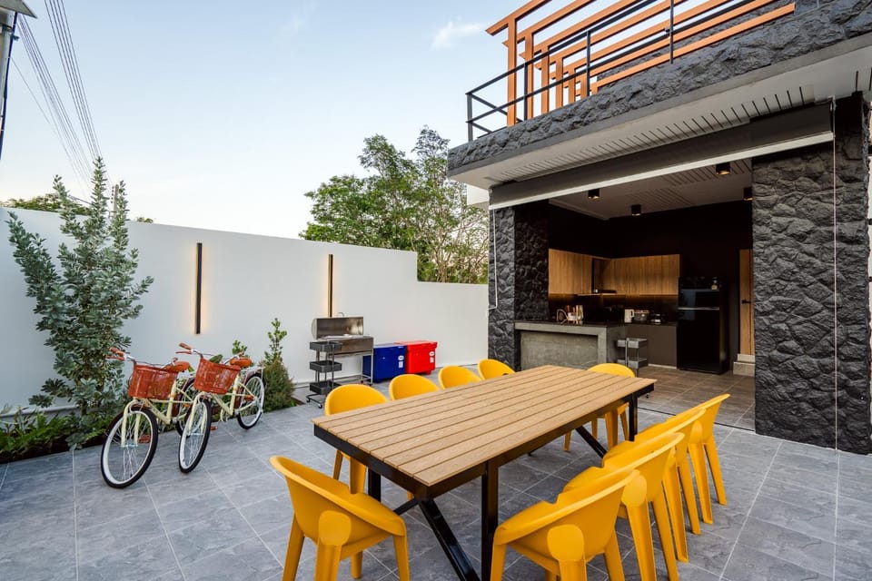 Patio, BBQ facilities, Kitchen or kitchenette, Dining area