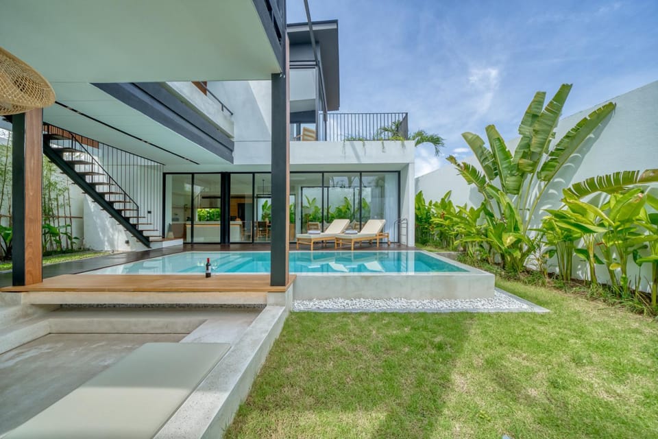 Luxury Industrial-Style 2BR Villa Kirma Near the Beach Villa in North Kuta