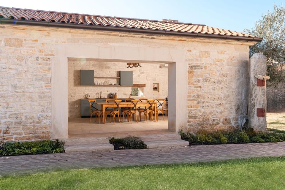Balcony/Terrace, Dining area