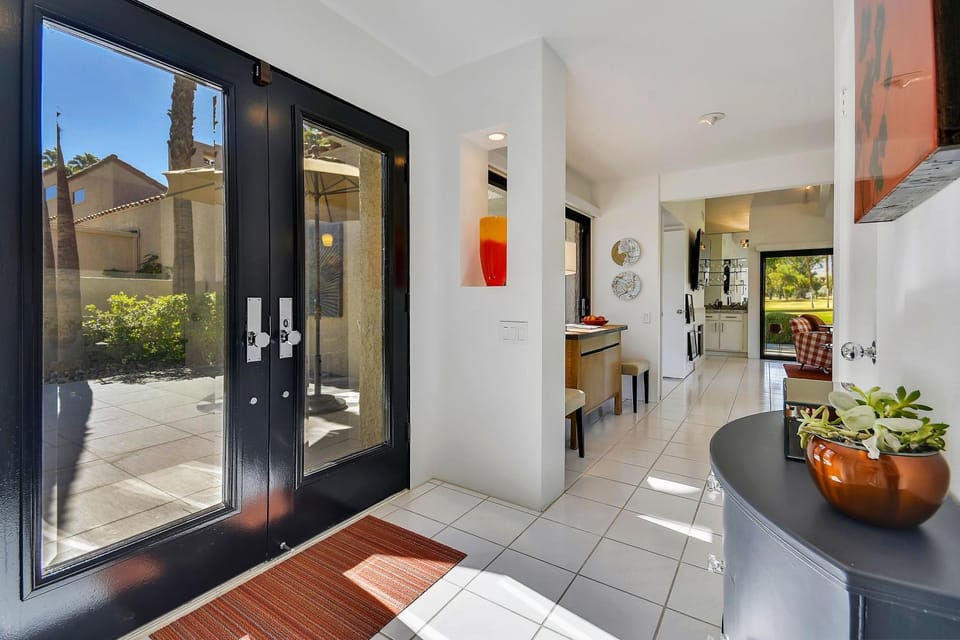 2br in Luxury Rancho Mirage Condo House in Rancho Mirage