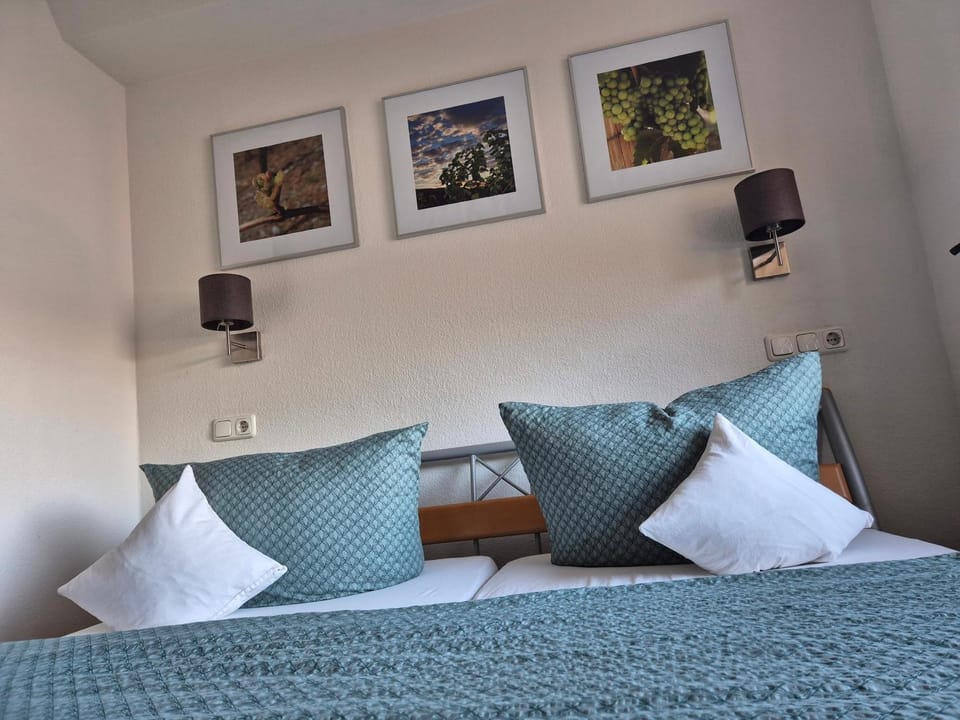 Weinhaus Thomas Bed and Breakfast in Cochem-Zell