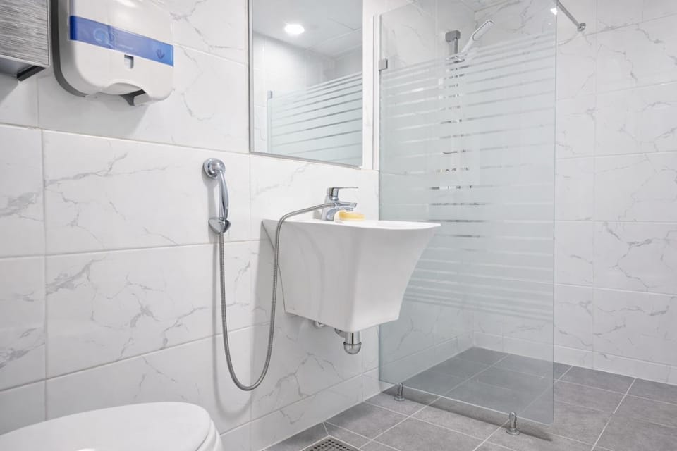 Shower, Bathroom