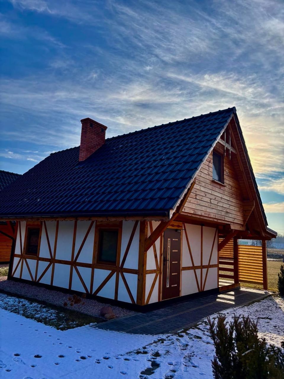 Property building, Day